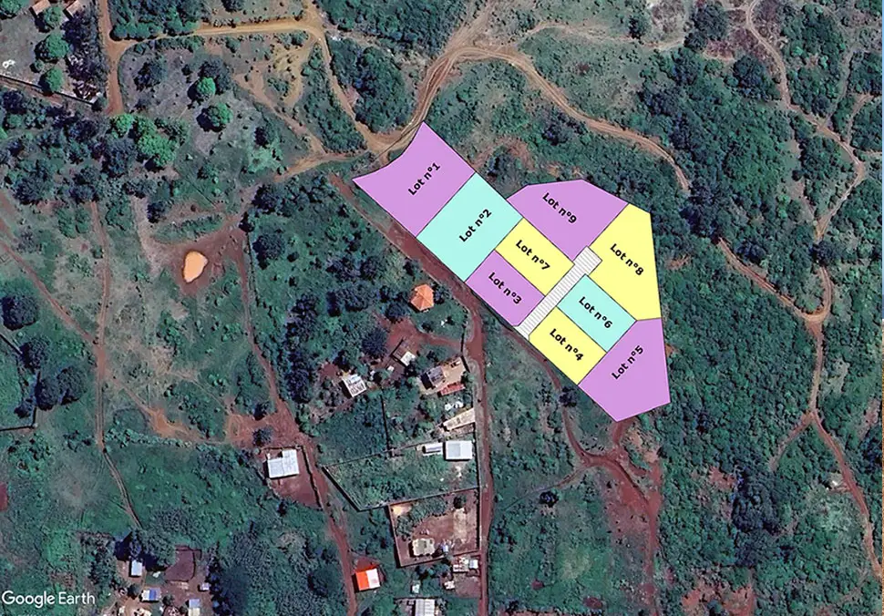 Plan des 9 terrains de la parcelle Jardin de la Baie à Nosy Lonjo